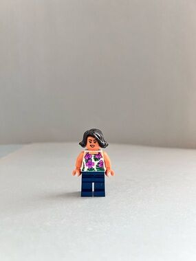 LEGO Jurassic World Sammy Minifigure